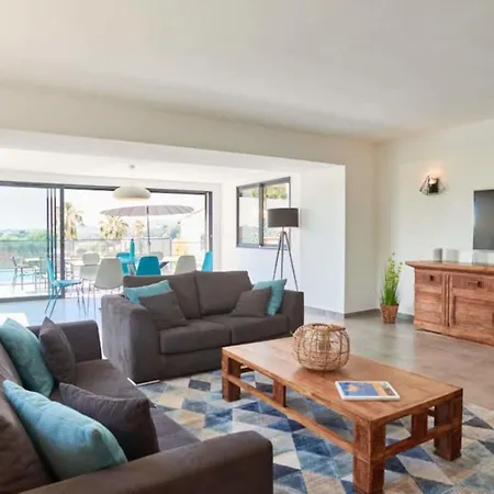 فيلة Guestready - Serene Getaway With Sea And Pool View